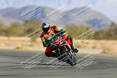 media/Jan-09-2022-SoCal Trackdays (Sun) [[2b1fec8404]]/Turn 14 (10am)/